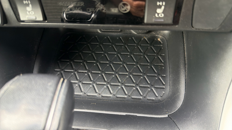 Toyota RAV4 2.5 VVT-i Hybrid Black Edition 5dr CVT Hybrid Estate